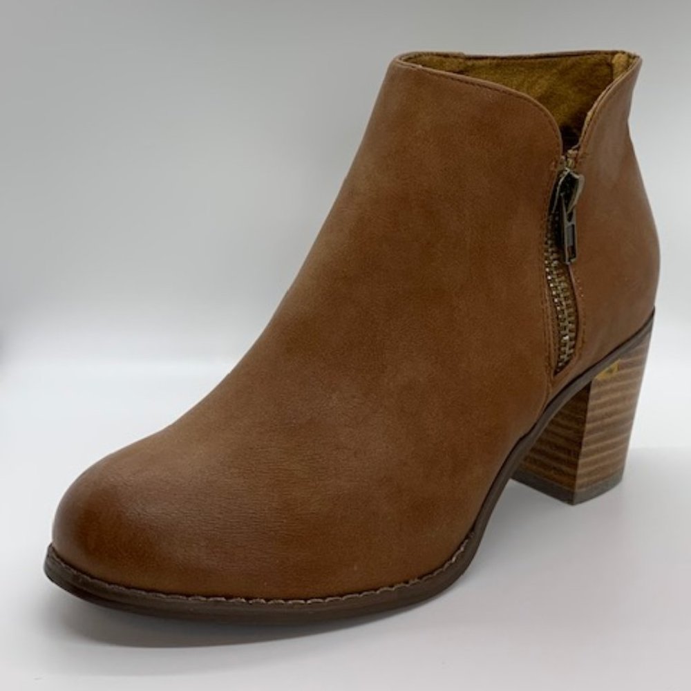 Size 10W, Torrid faux leather bootie